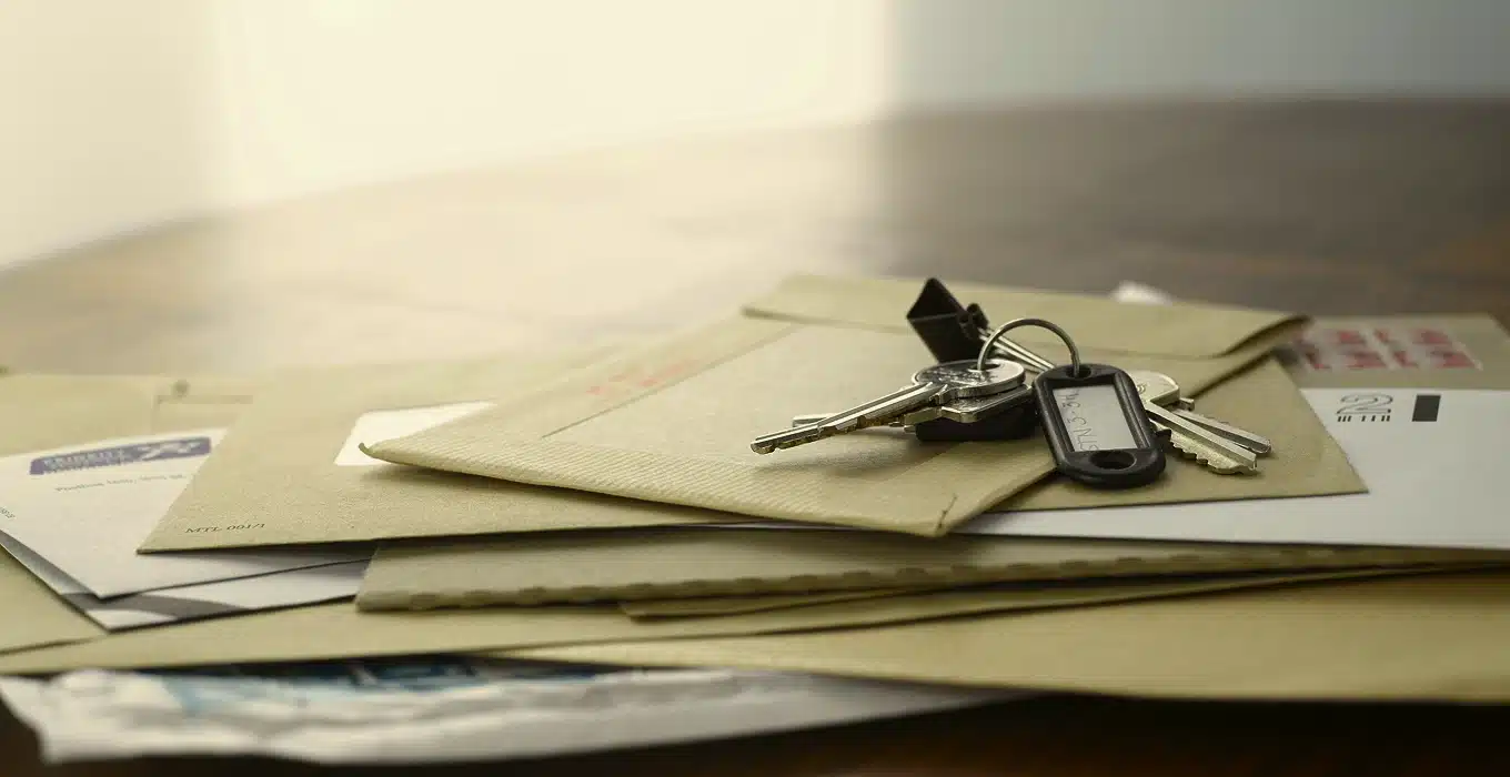 Professional mail handling and delivery.